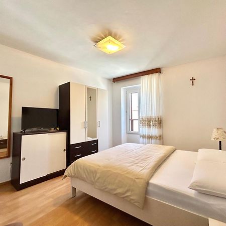 Apartments Tereza Novigrad Istria Esterno foto