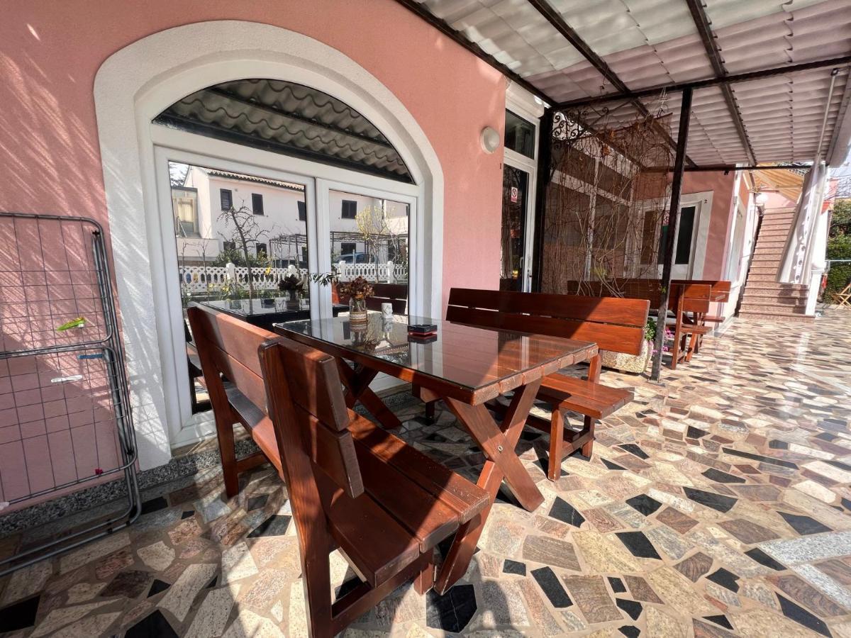 Apartments Tereza Novigrad Istria Esterno foto
