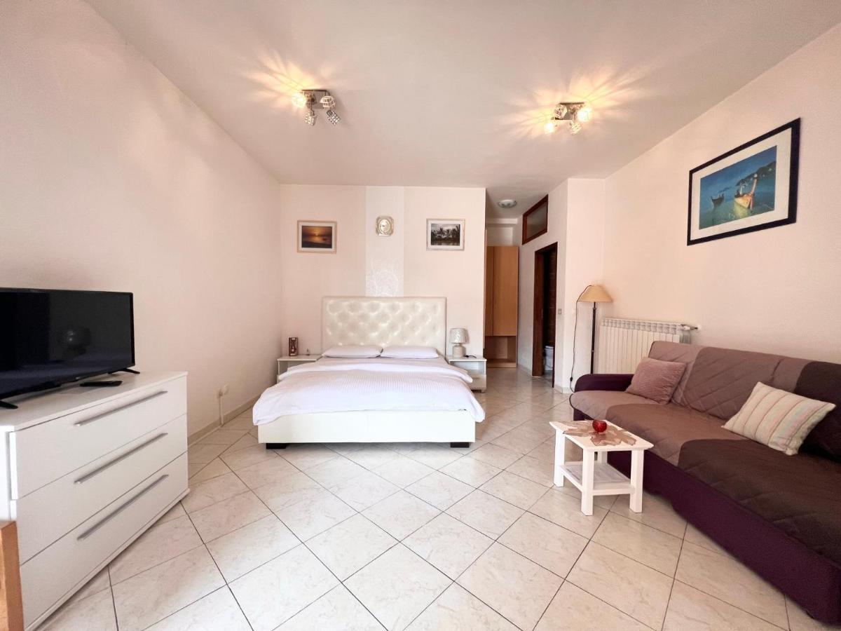 Apartments Tereza Novigrad Istria Esterno foto