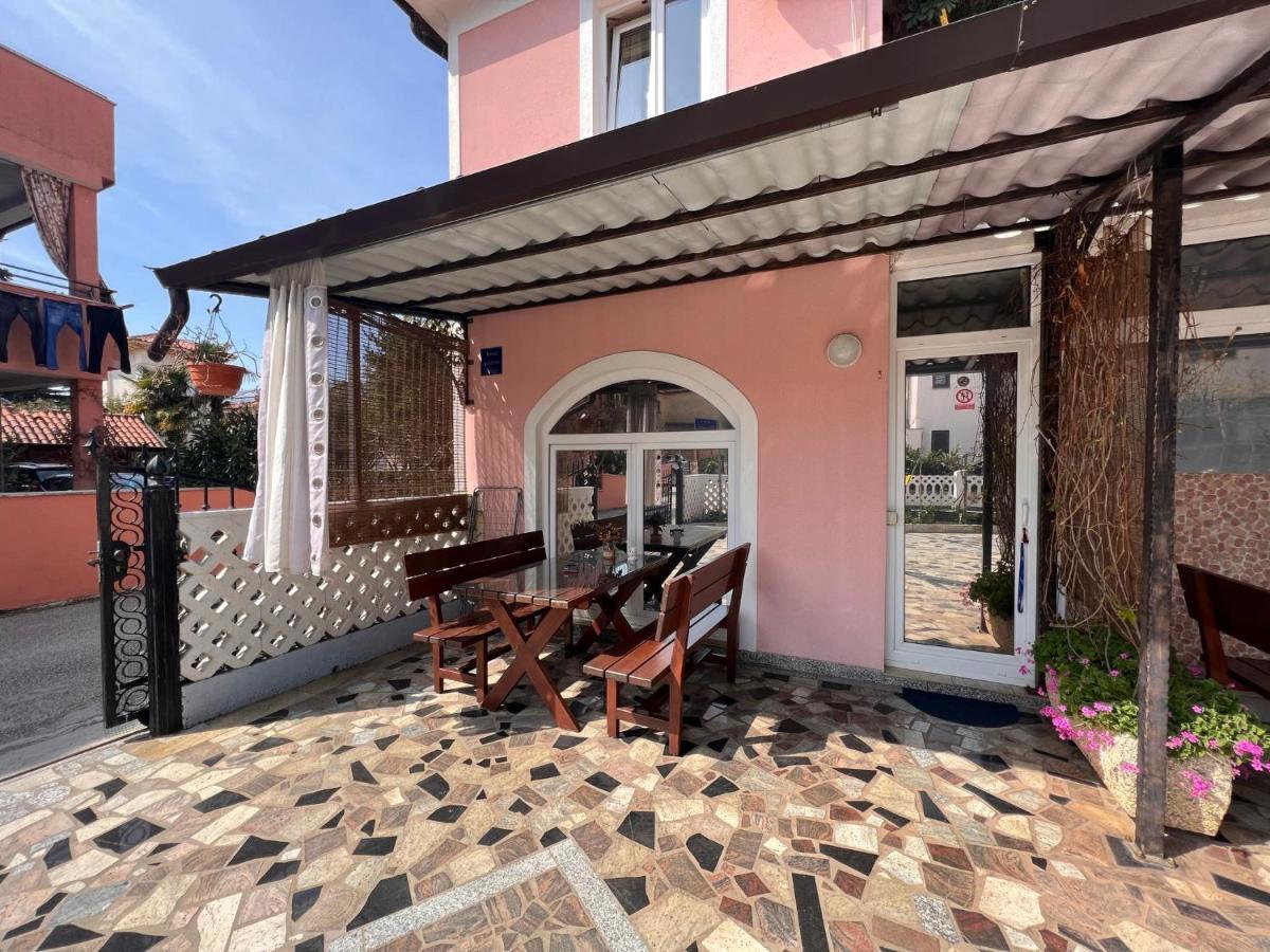 Apartments Tereza Novigrad Istria Esterno foto