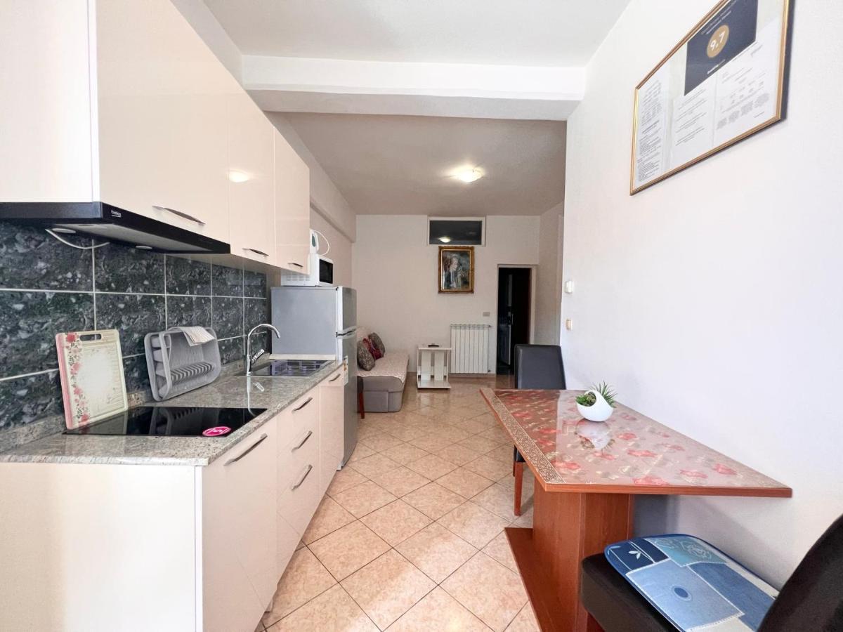 Apartments Tereza Novigrad Istria Esterno foto
