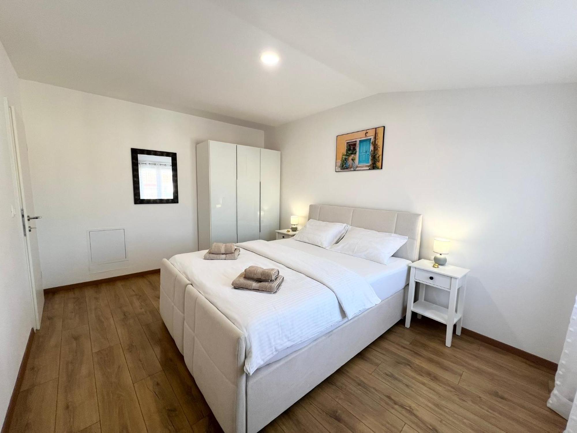 Apartments Tereza Novigrad Istria Esterno foto
