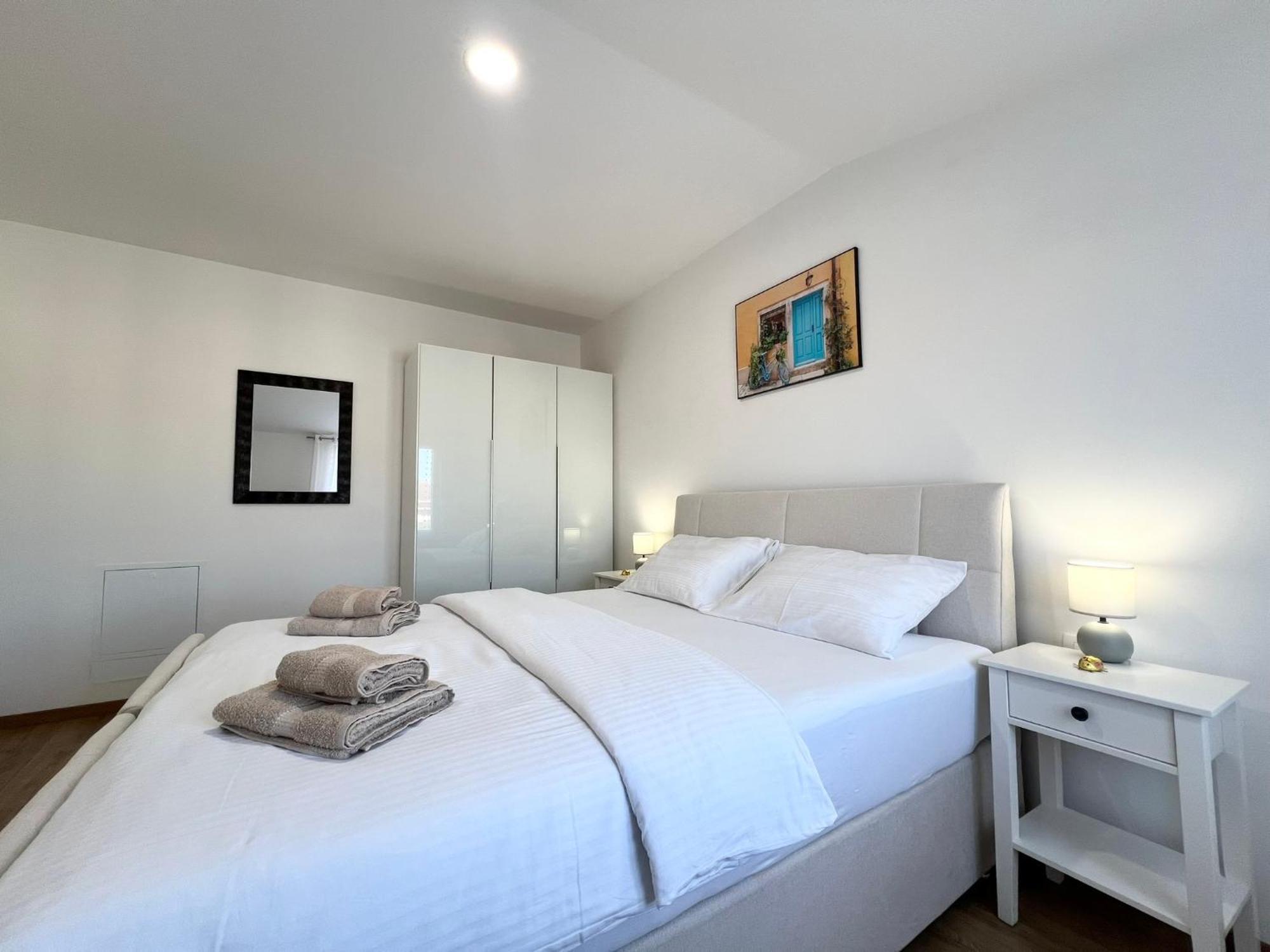 Apartments Tereza Novigrad Istria Esterno foto
