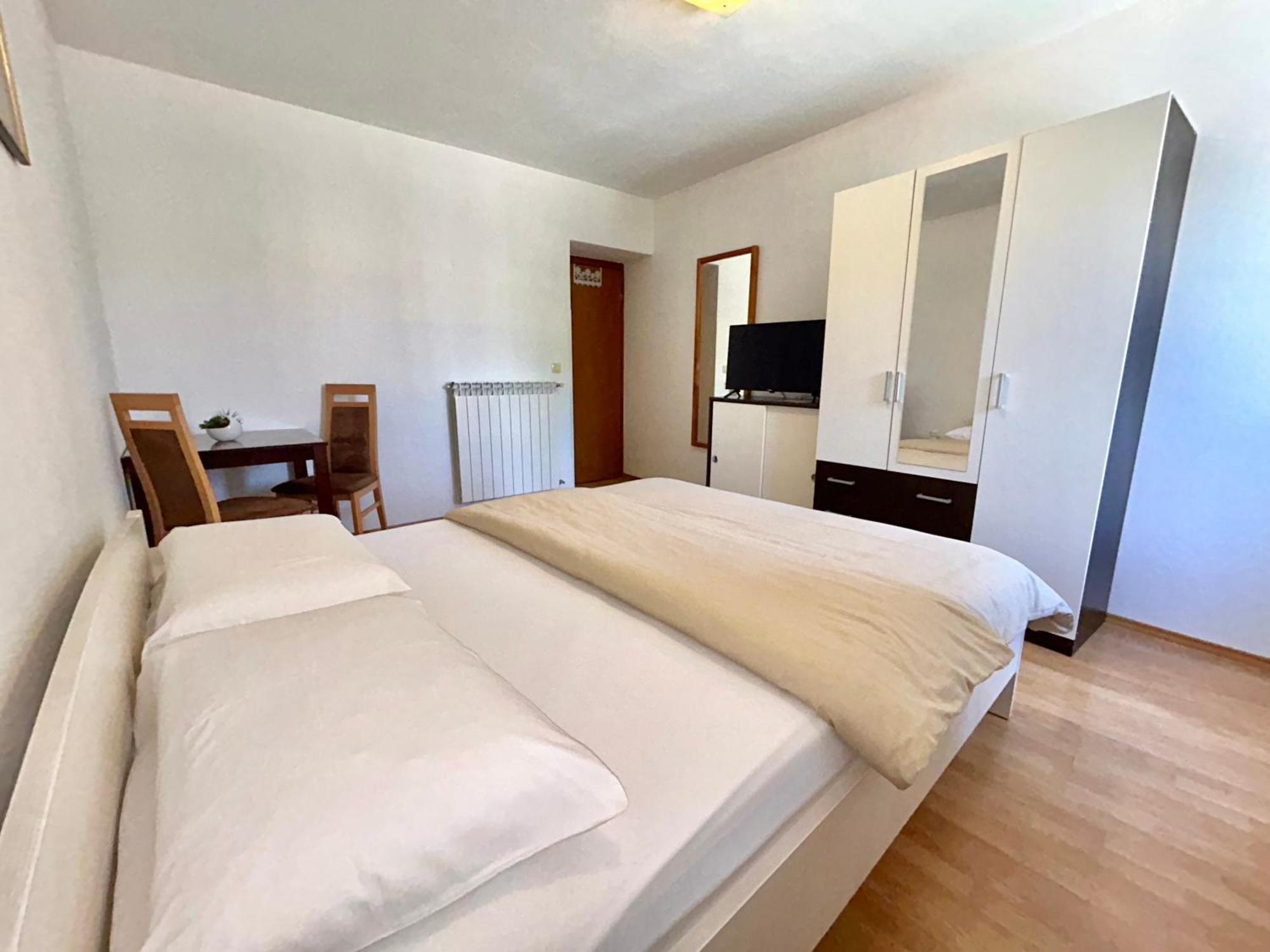Apartments Tereza Novigrad Istria Esterno foto